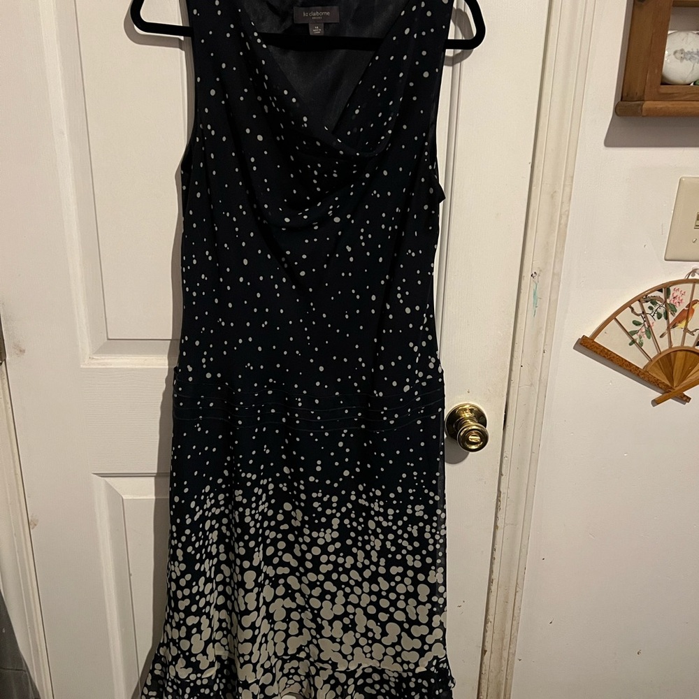 Liz Claiborne White and Blue Sheath Midi Dress